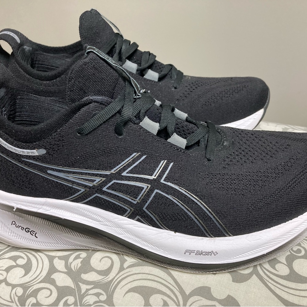 ASICS Gel Nimbus 26 Black Running Shoes no box size 9 d